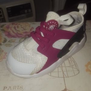 Huarache toddler sneaker